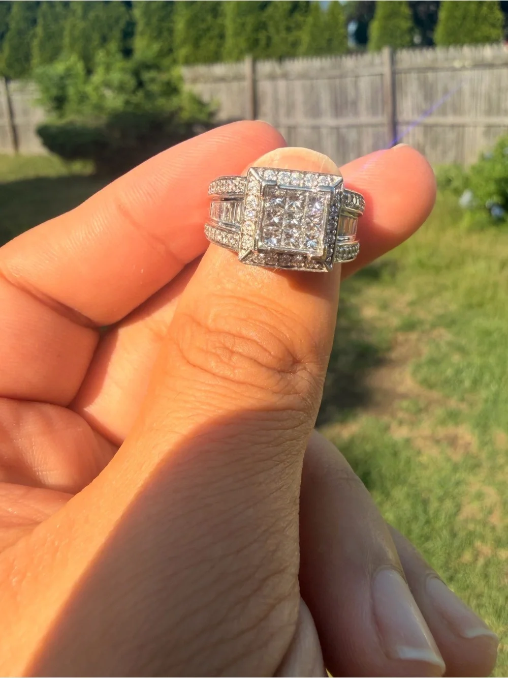 14k White Gold 2 Ctw Diamond Ring Size 5.75.